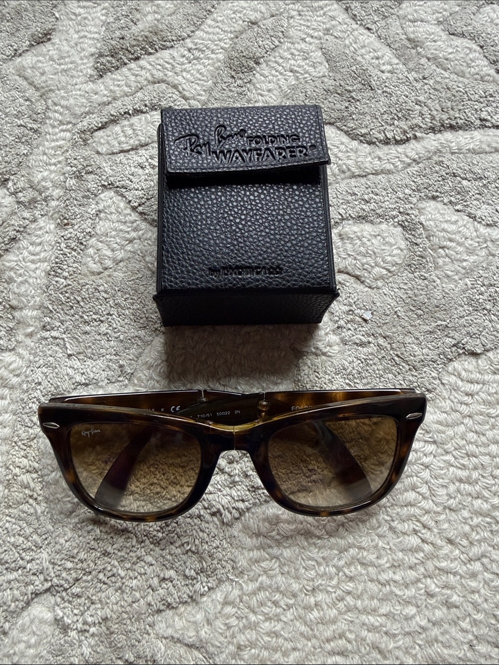 Ray-Ban Folding Wayfarer Tortoise Frame with Brown Lenses - Picture 2 of 4